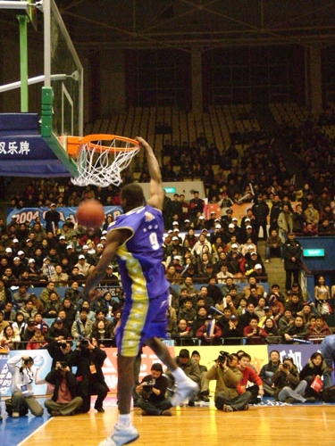 赛场呕吐引 赛场呕吐引